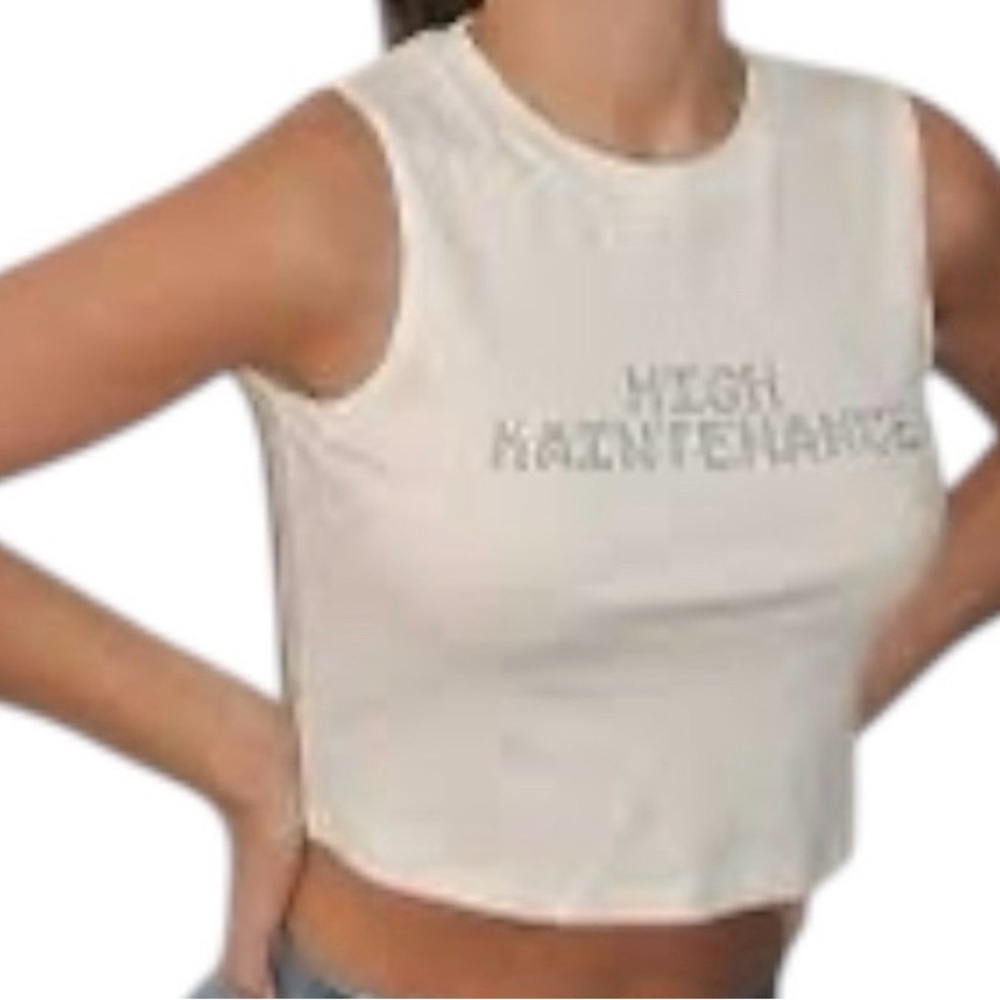 Finesse White Crop Top with Graphic Detail